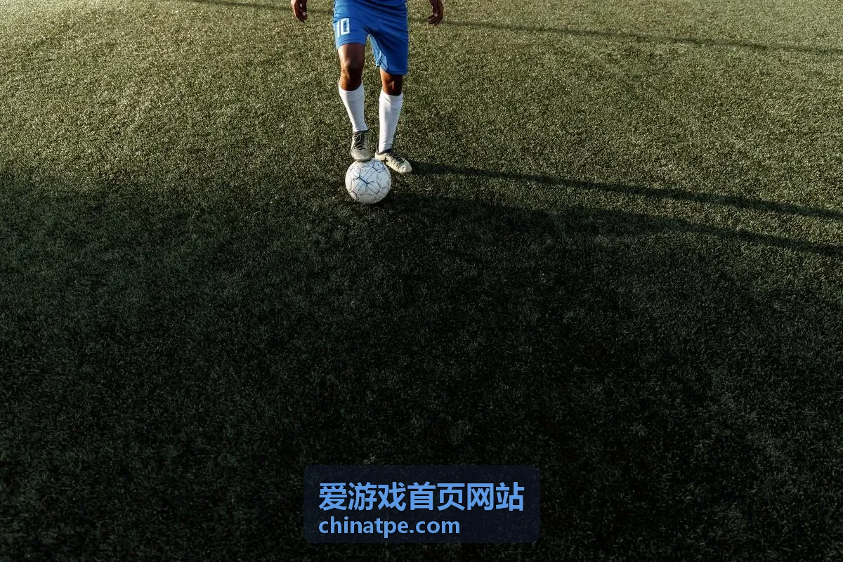 三款动作新游同屏连招手感对比实拍画面